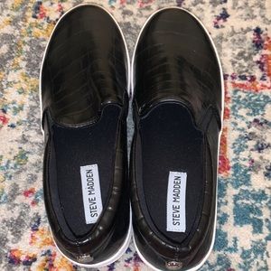 Steve Madden slip on shoes